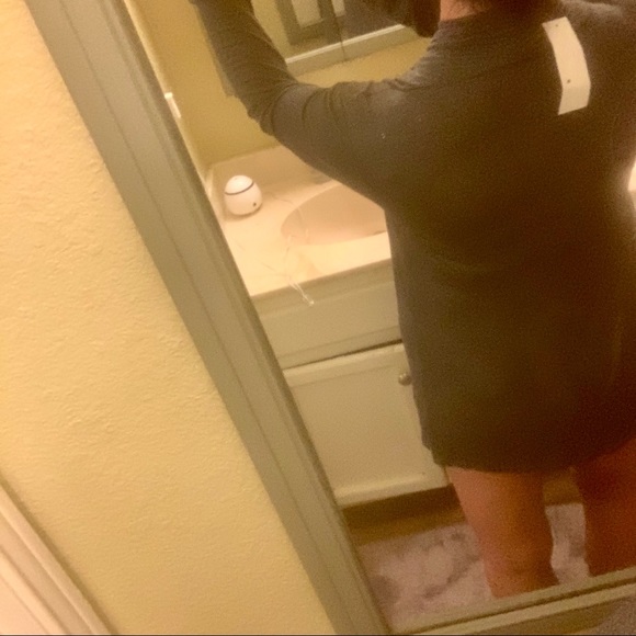 NEW LISTING ‼️ Charcoal Wrap Tunic Top vne… - Picture 12 of 16